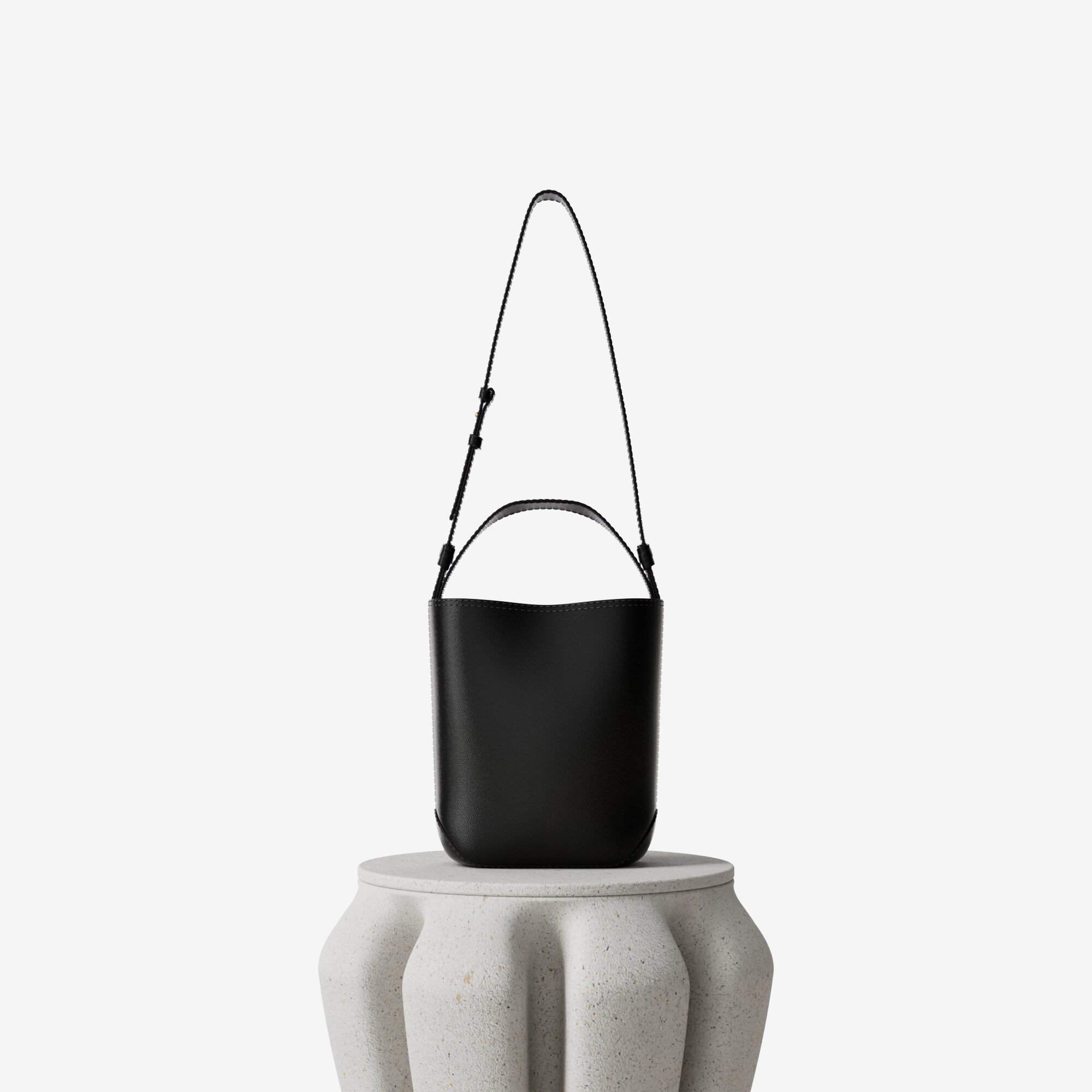 VANTESSA - The Liora Noir Bucket Bag